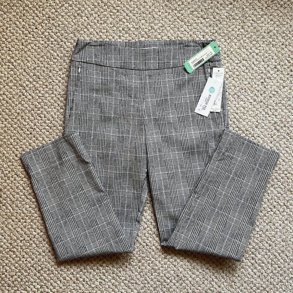 NWT MARGARET M - Black and White Plaid Straight Leg Ankle Pant - Size Medium